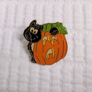 Vintage Halloween Lapel Pin Black Cat Pumpkin Jack o Lantern Enamel 1" Gold Tone